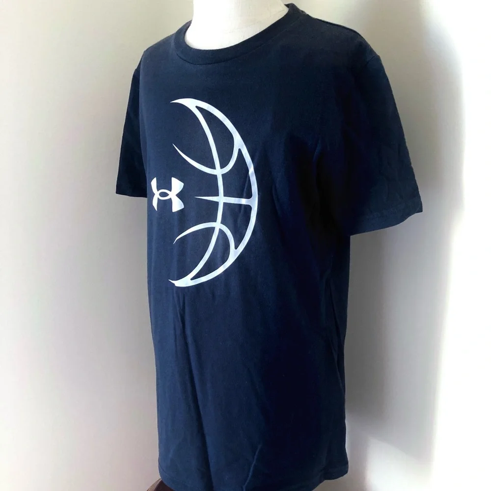 NWT Under Armour Basketball Black Short Sleeve Tee Size M